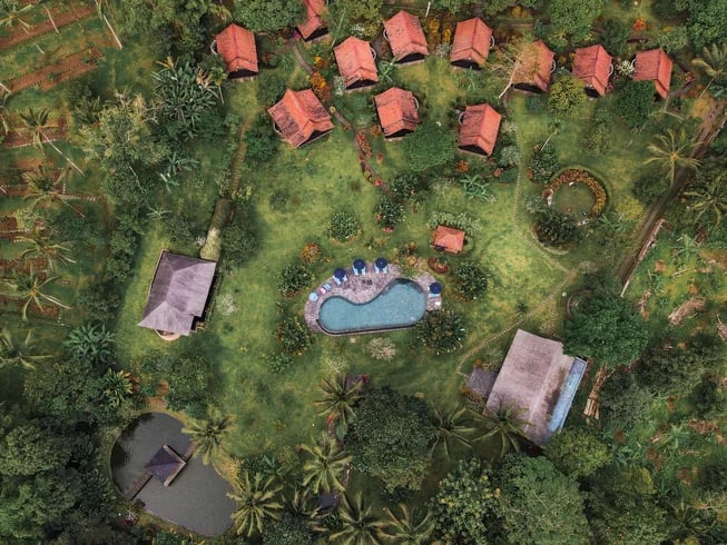 4 giorni di ritiro di lusso nella foresta pluviale tropicale, yoga e benessere a Bali