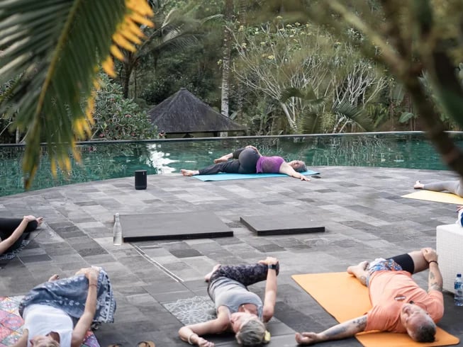 5 giorni di ritiro yoga e benessere di lusso nella foresta pluviale tropicale a Bali