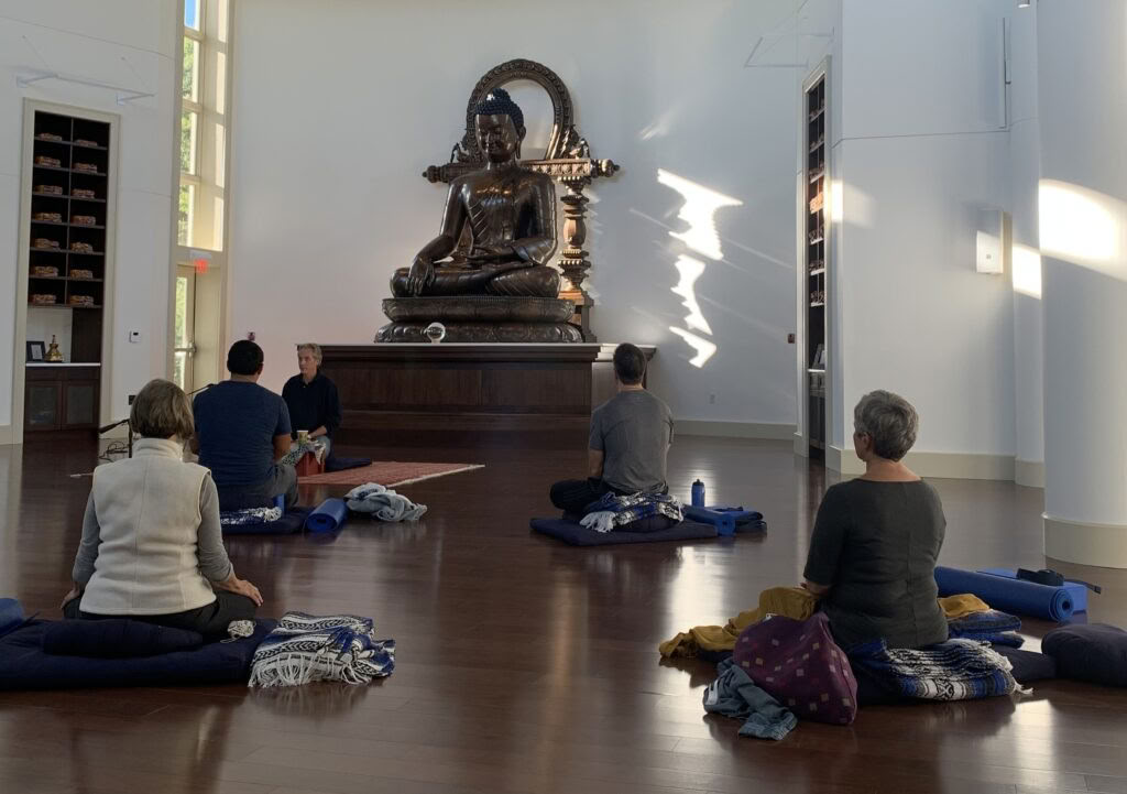 The Power of Silence: Un ritiro silenzioso per corpo, mente e spirito