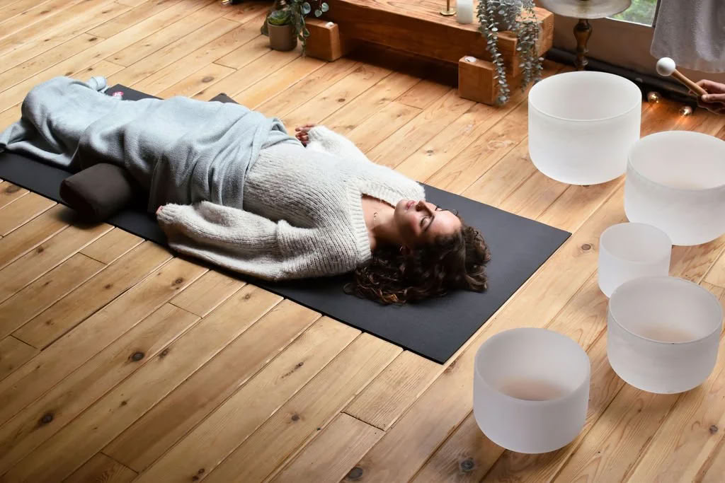 Autumn Equinox Yin + Bagno Sonoro con Crystal Bowl | Nectar Yoga