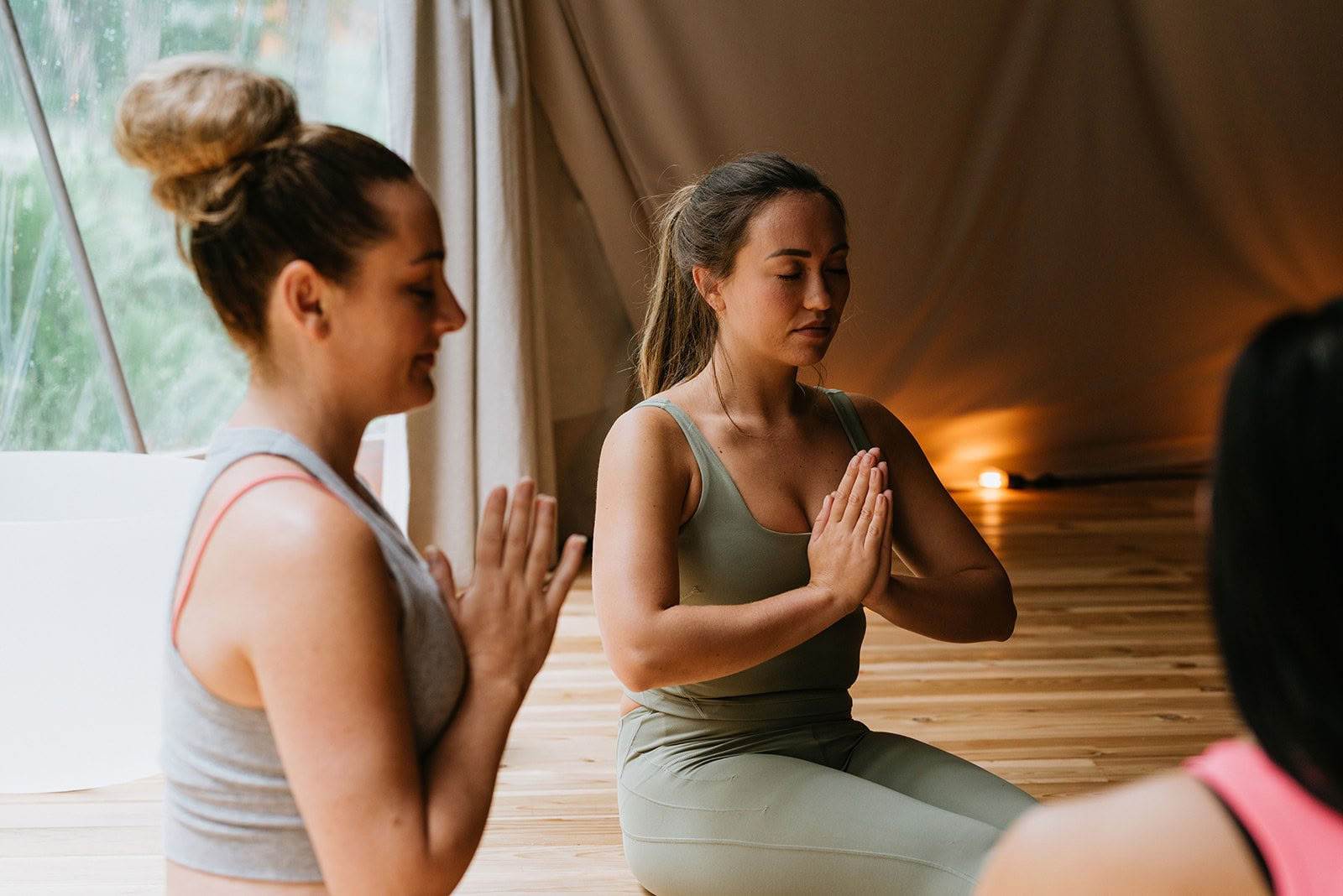 Canto Kirtan comunitario | Nectar Yoga Bowen Island