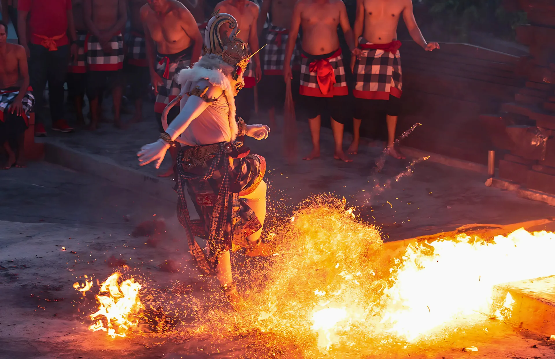 Fire Dance al Temple