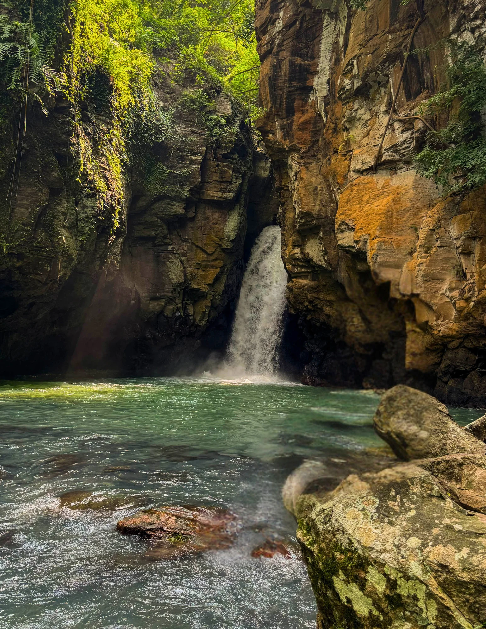 ZEN TREKKING E SCOPERTA DELLE CASCATE