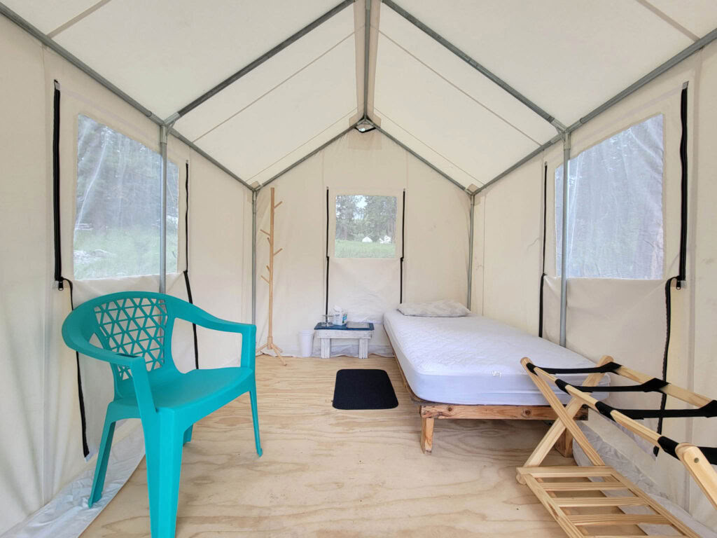 Suono Sacro, Intuizione e Silenzio: Meditazione e Musica nei Boschi Profondi