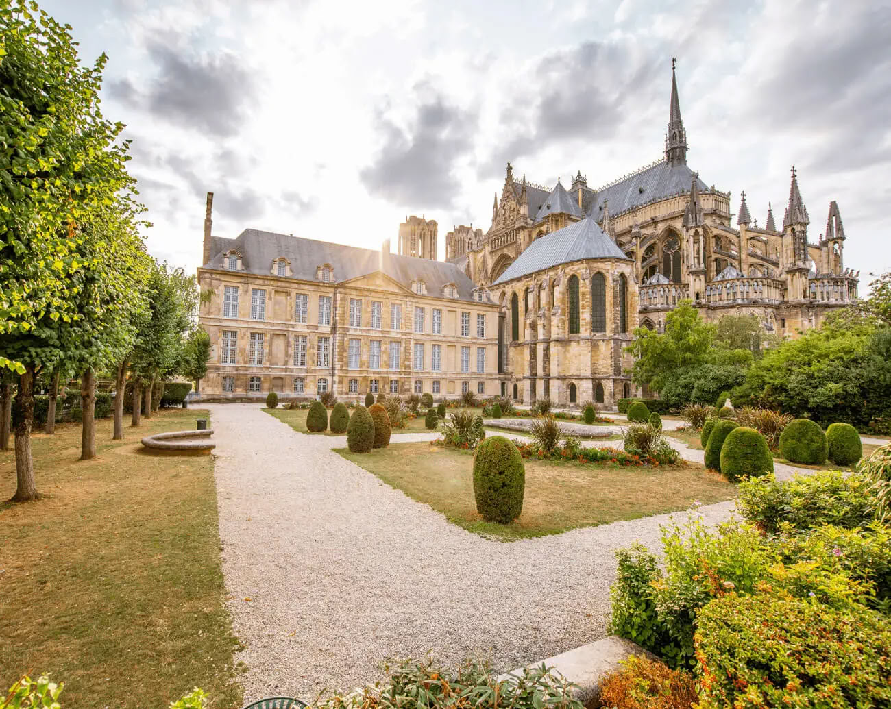Champagne & Soul: Ritiro di Yoga per Donne + Champagne (Reims, Francia)