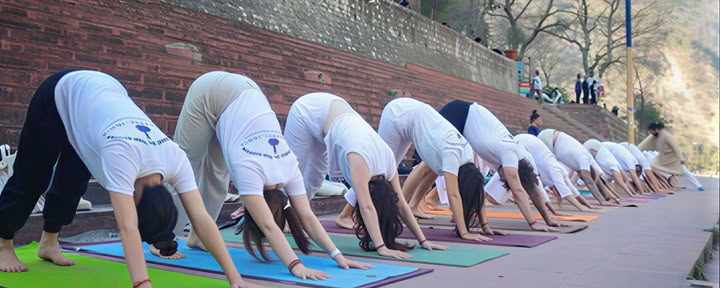Corso di formazione insegnanti di yoga di 200 ore a Rishikesh – dal 04 ott al 29 ott 2026