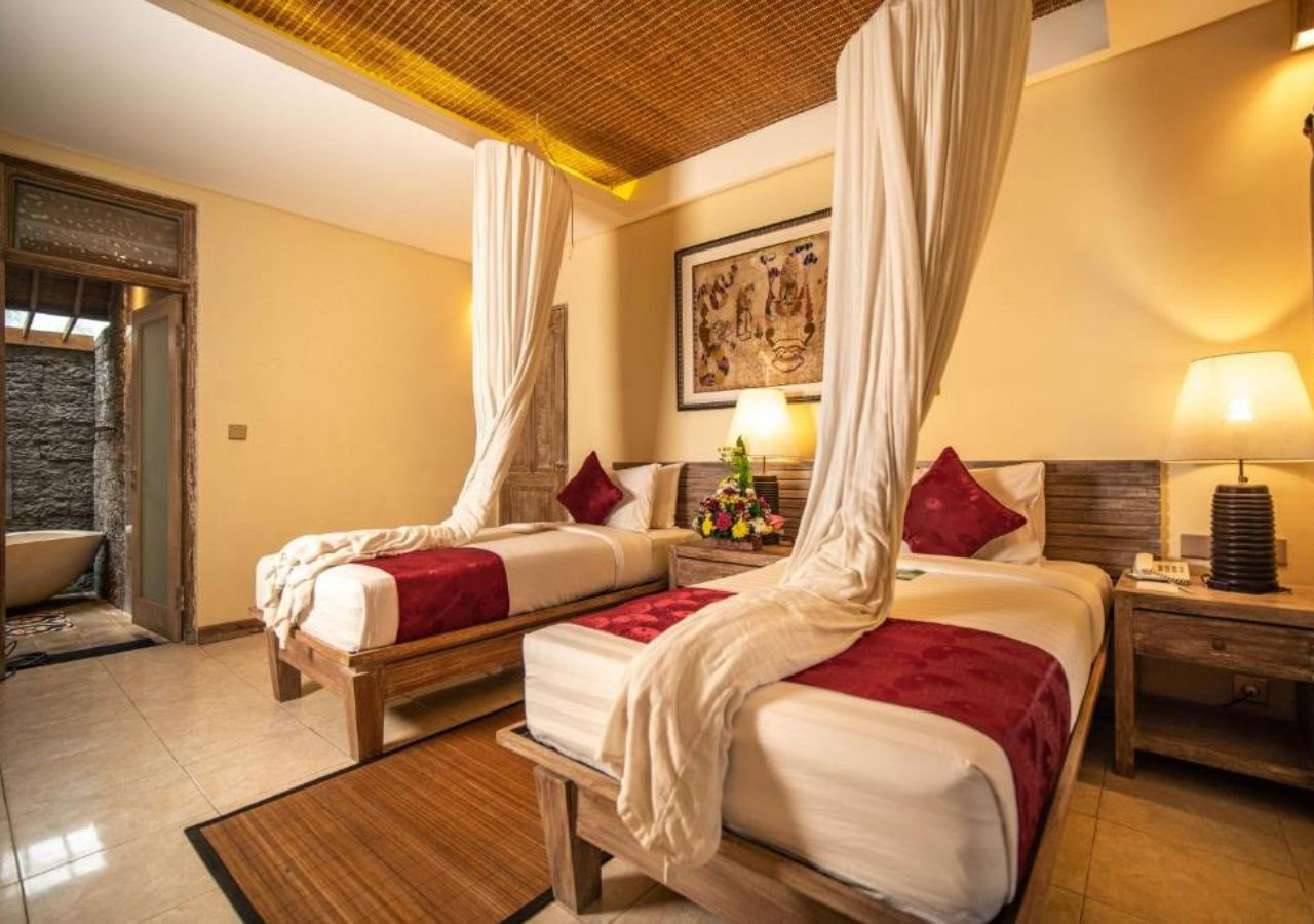 Bali Immersione Yoga 100 ore