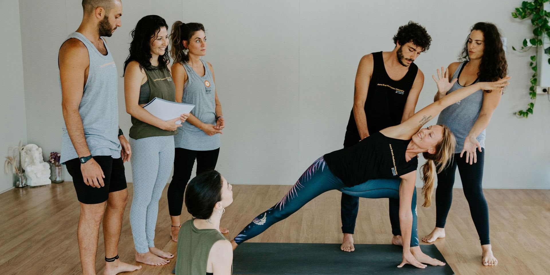 10 Giorni di Formazione Insegnanti di Yoga Restorativo e Yin