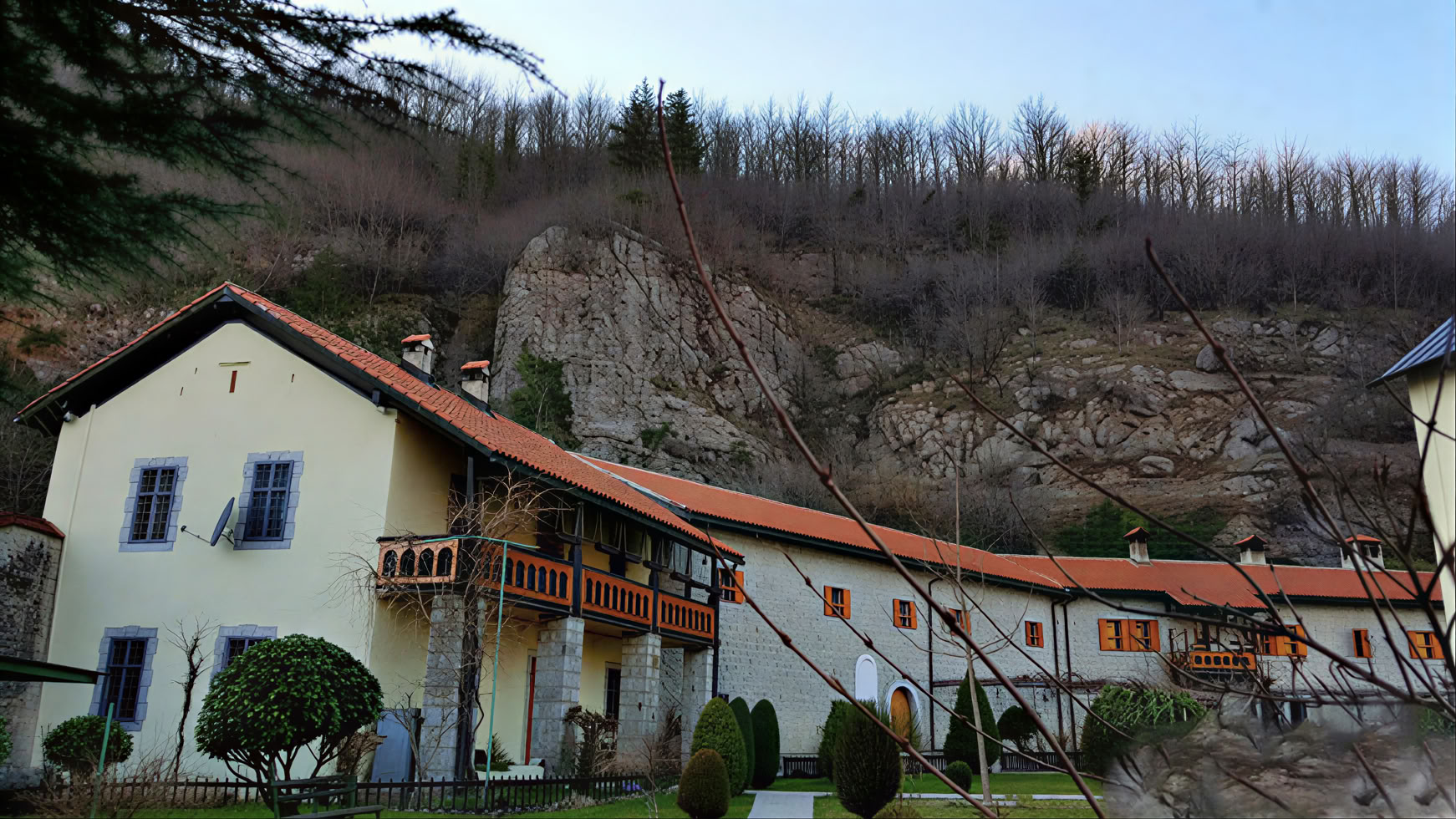 Tour del Grande Monastero del Montenegro