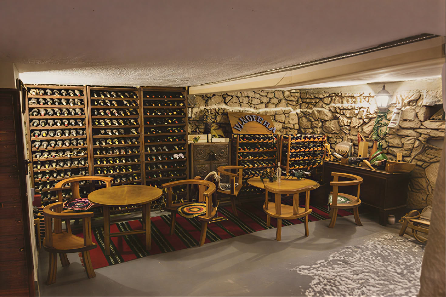 Tour del vino misto tradizionale e moderno