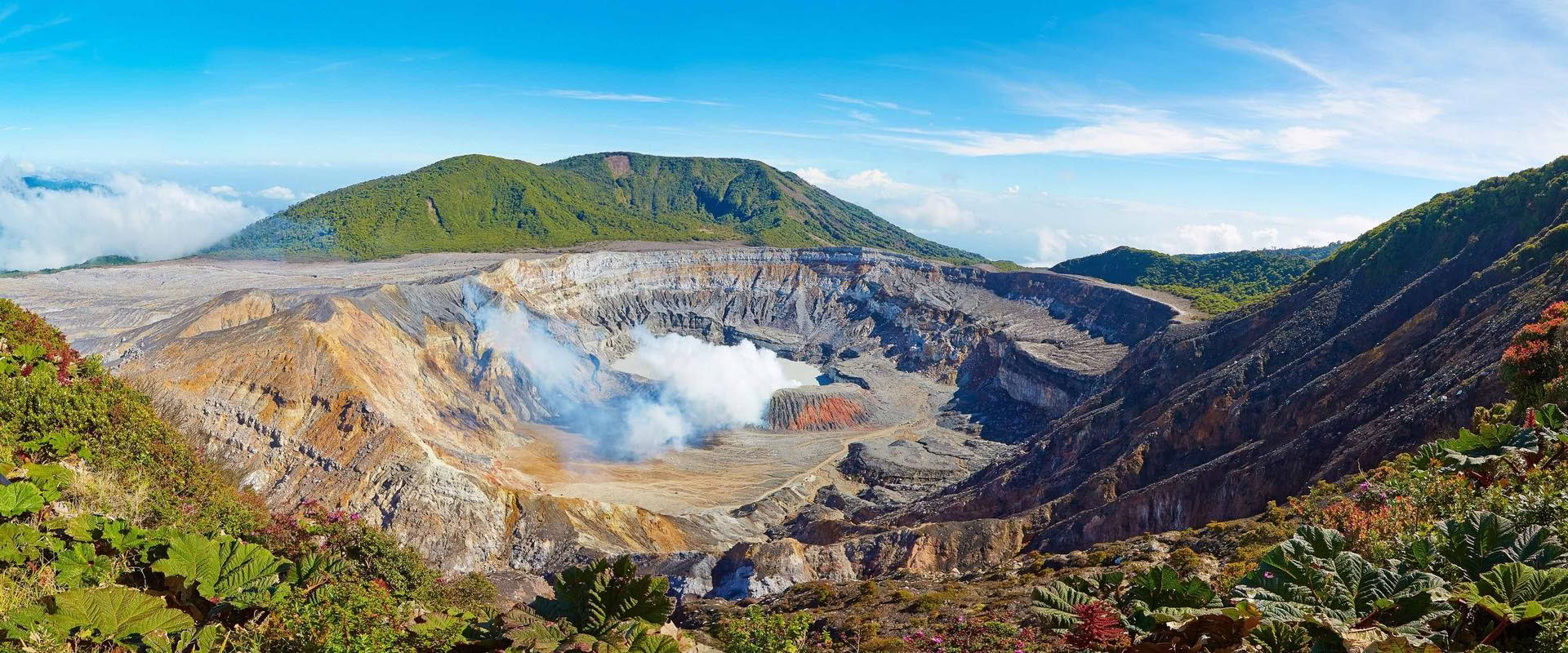 Combo Tour: Parco Nazionale del Vulcano Poás – Tour del Caffè Doka – Giardini della Cascata La Paz