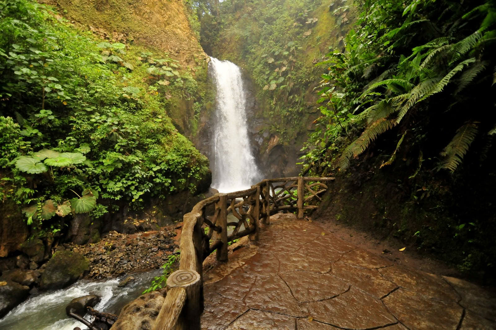 La Paz Waterfall Gardens