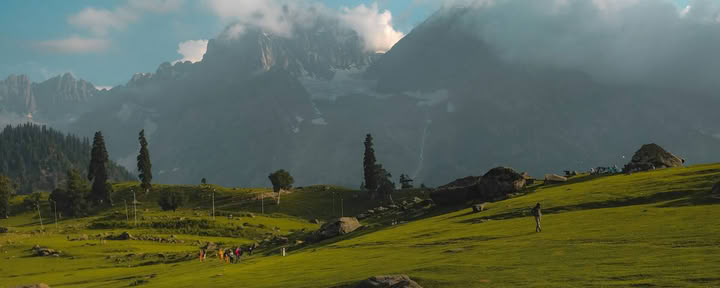 Classic Kashmir Escape: Houseboat, Prati & Paesaggi Glaciali