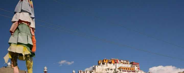 Sentieri culturali del Ladakh via Zoji La e villaggio di Turtuk