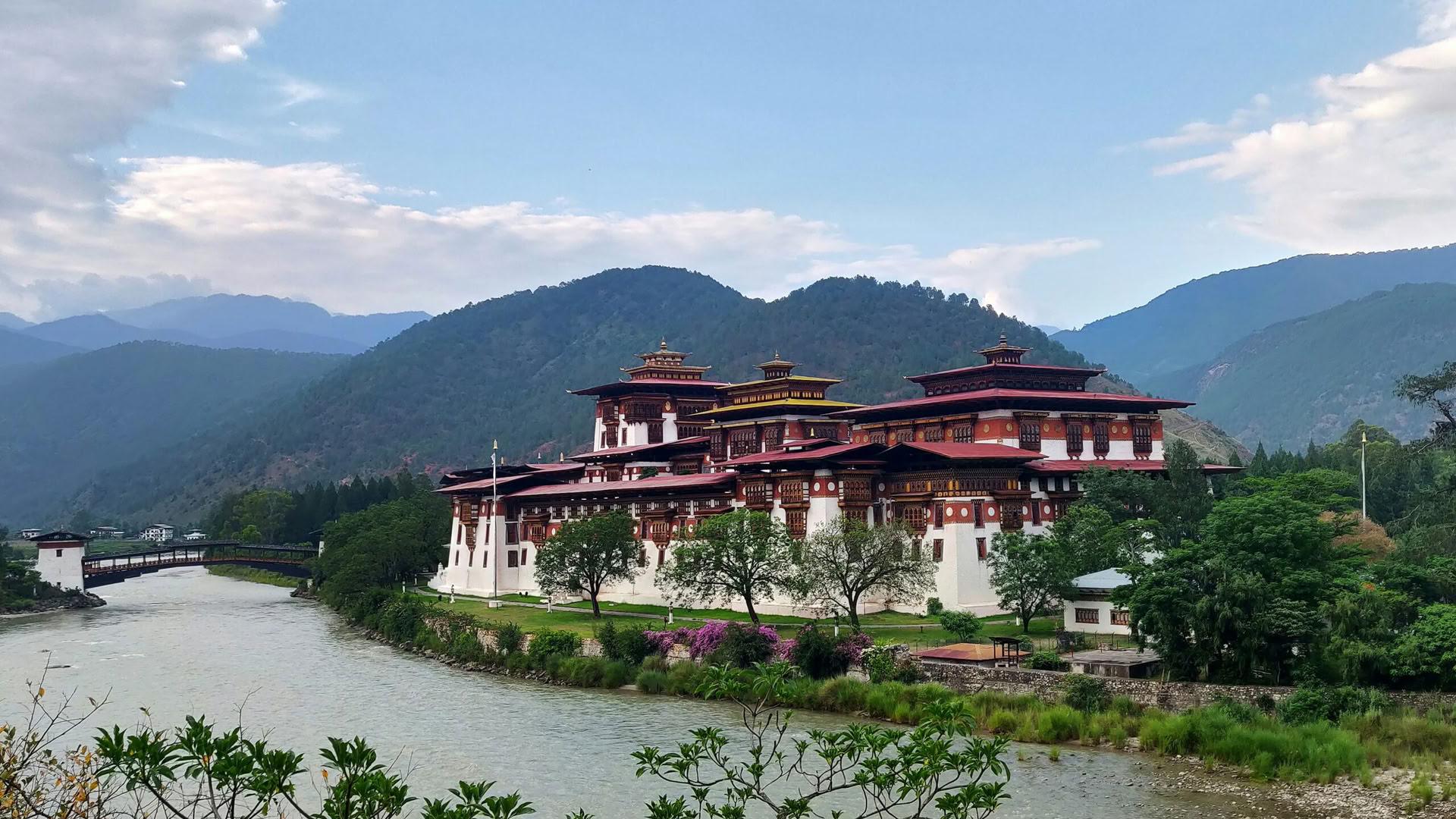 Bhutan Heritage Circuit: Thimphu, Punakha, Paro e Haa Valley