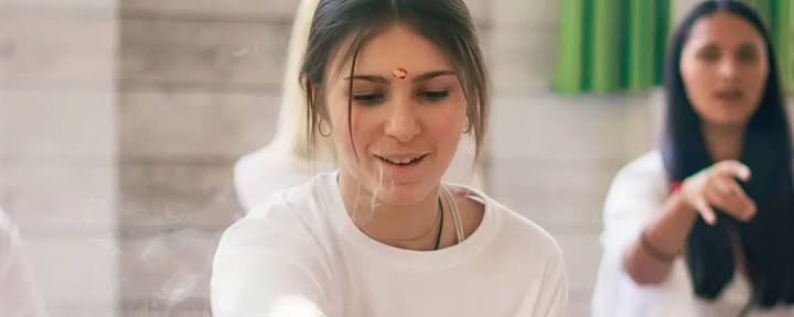 300 Ore di Formazione Insegnanti di Yoga Rishikesh – 01 Gen – 27 Gen 2027