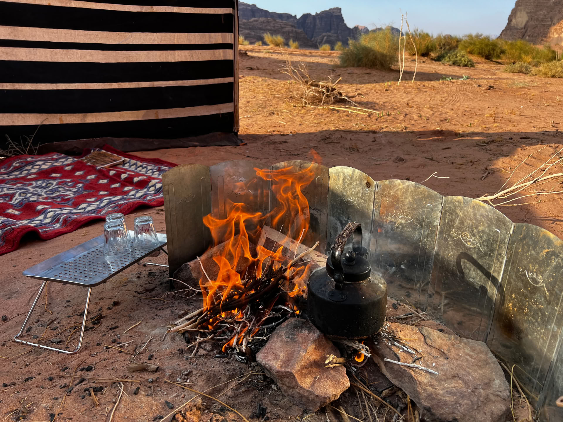 4 Giorni di Avventura in Trekking in Cammello con i Beduini nel Wadi Rum, Giordania