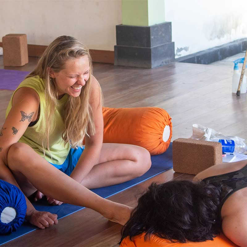 100hr Formazione Insegnanti di Yin Yoga Bali