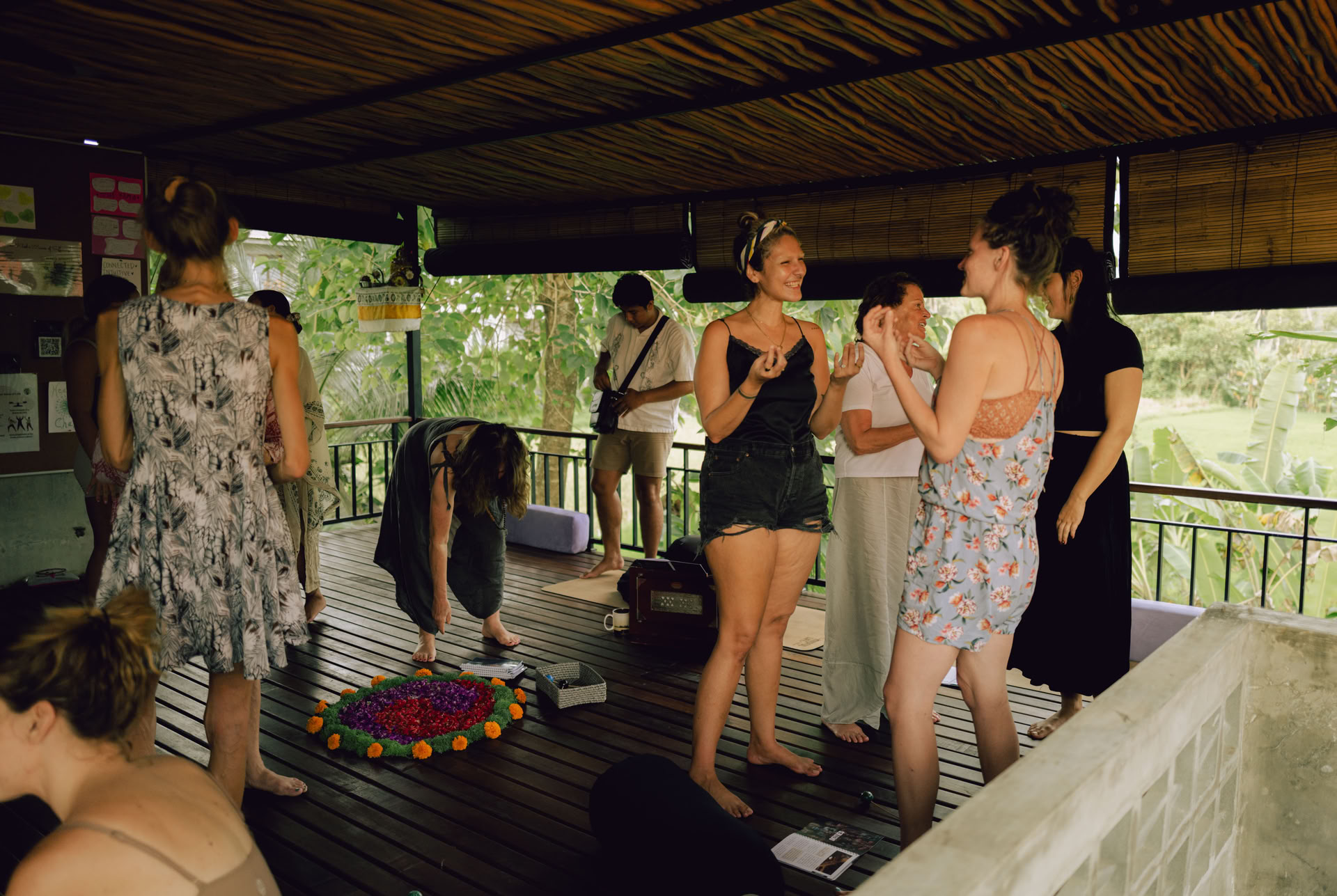 The Sober Bhakti Bali Ritiro: Formazione per Facilitatori di Kirtan e Cerchio Sacro