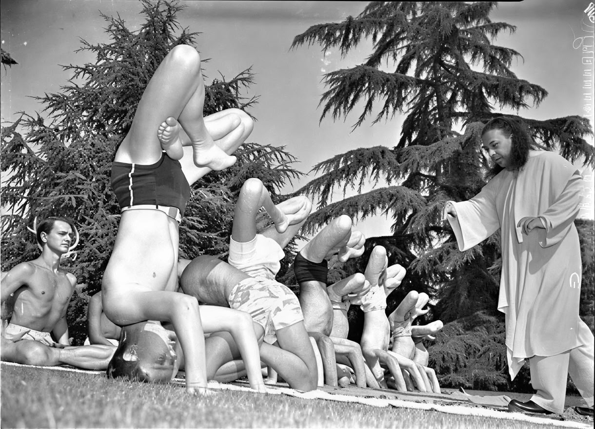 Tantra e Yoga all'Estero