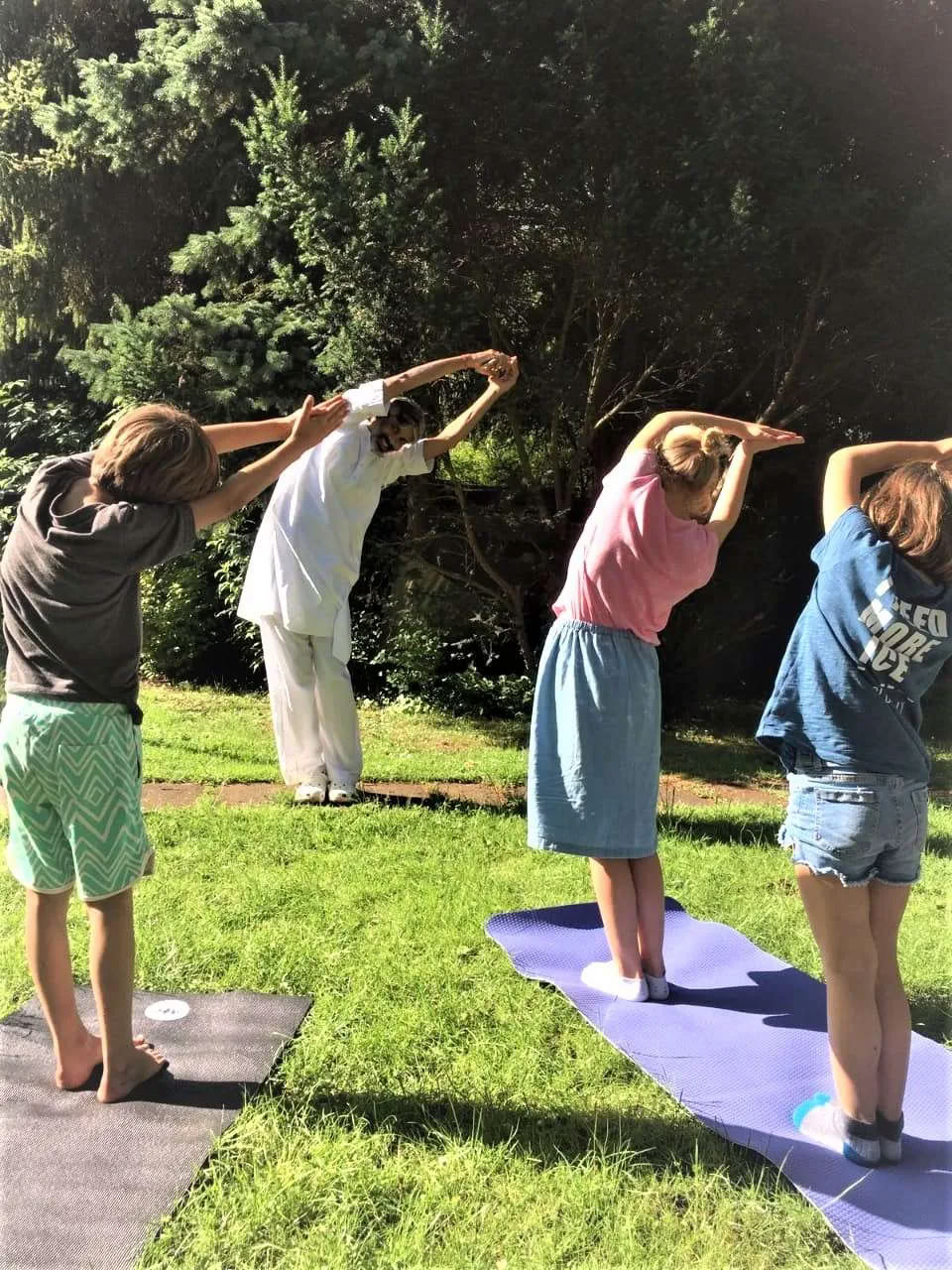 Tantra e Yoga all'Estero