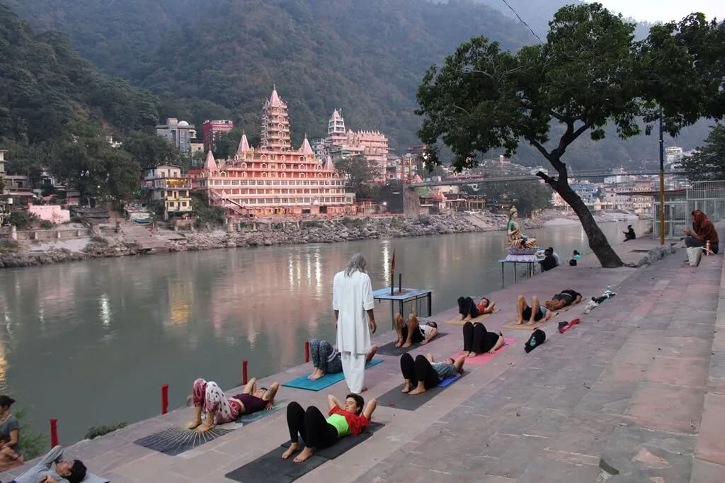 Tantra e Yoga all'Estero