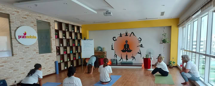 RYT 500 Corso di formazione per insegnanti Pratimoksha