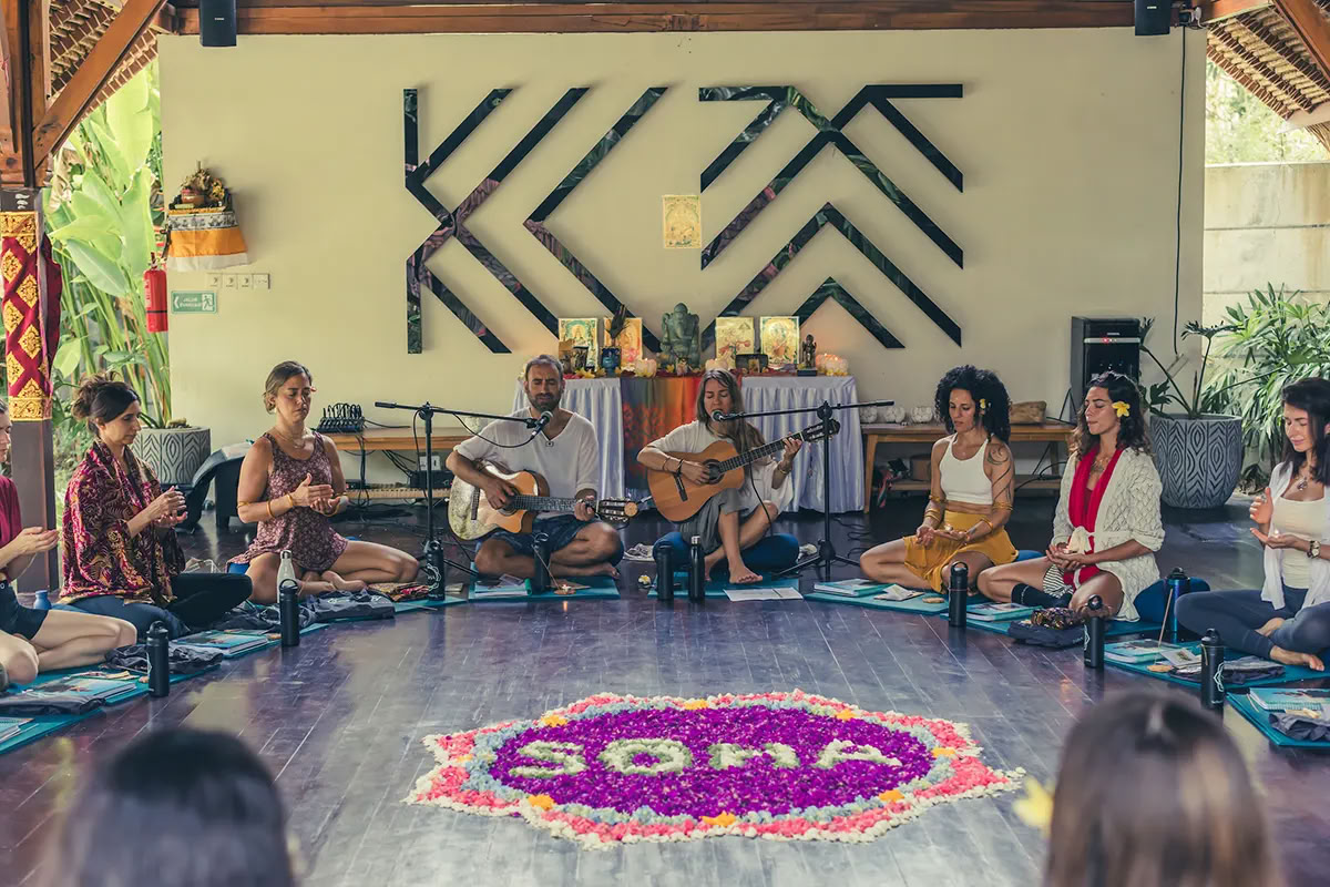 50HR Formazione Insegnanti di Yoga