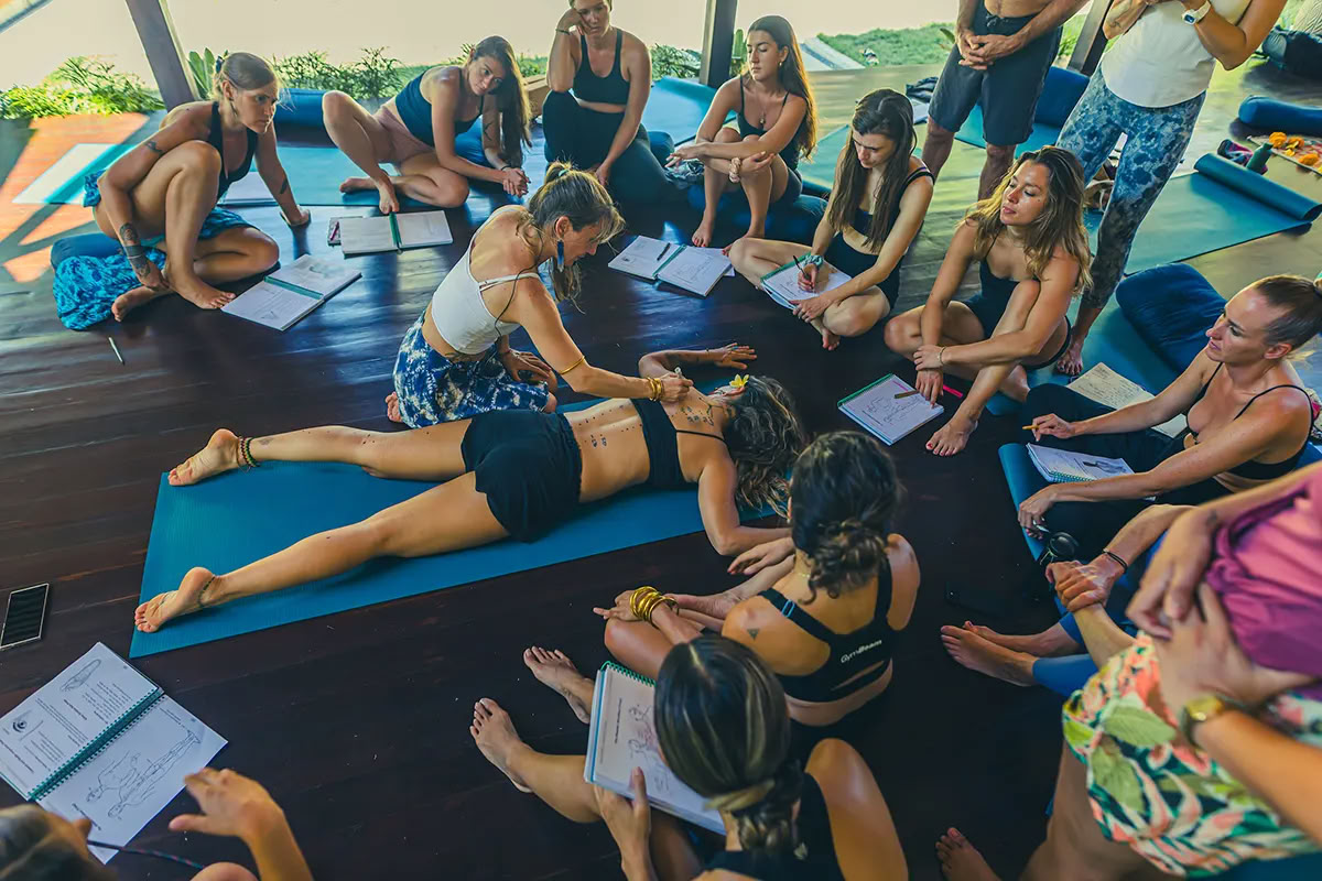 Vaidika Dharma: Formazione Insegnanti di Yoga SPIRIT di 100 Ore