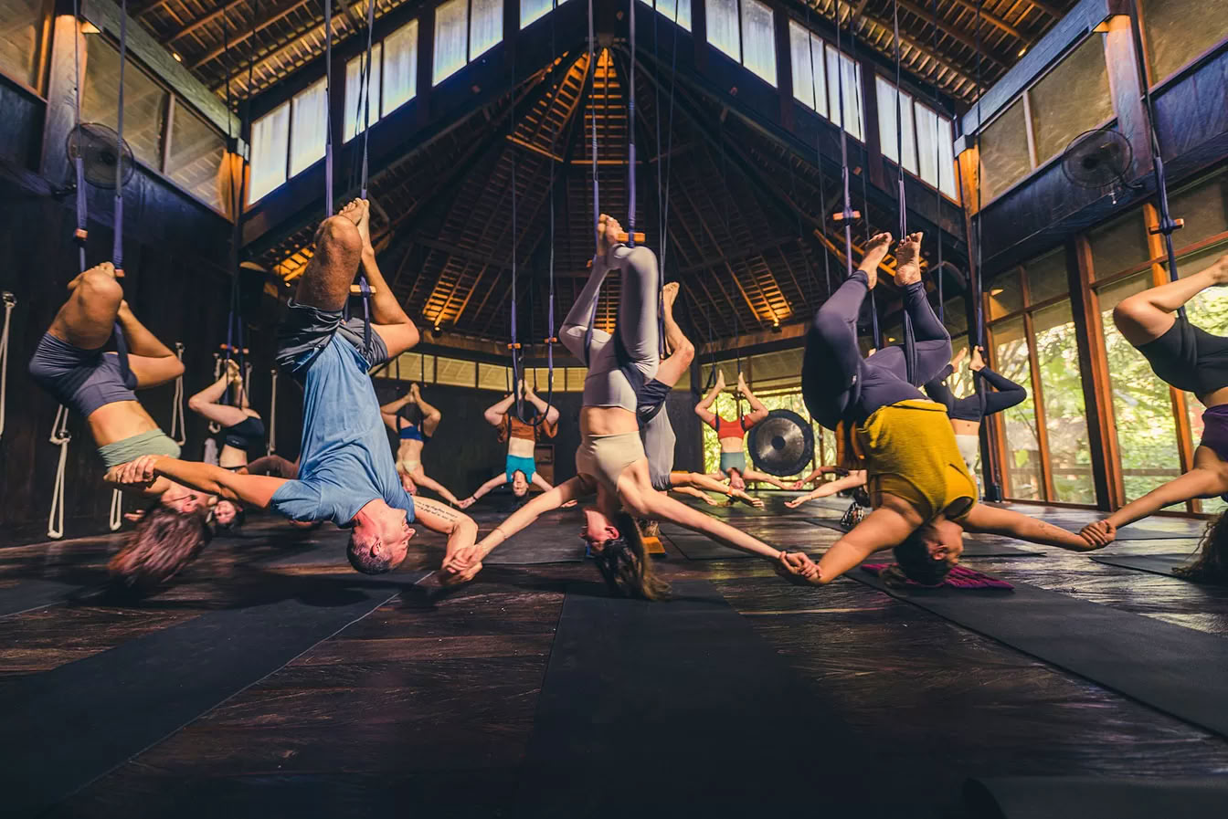 Elements Formazione Insegnanti Yoga di 300 ore