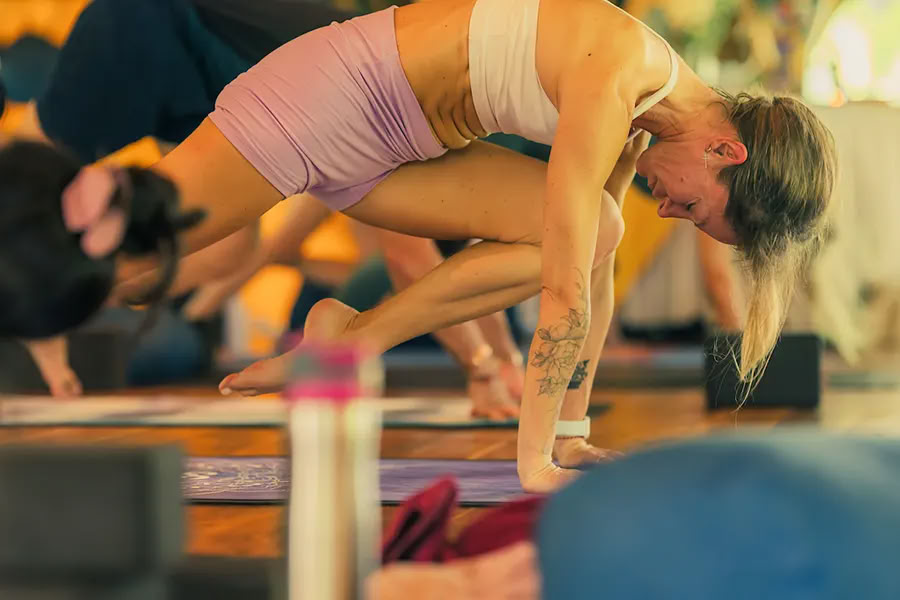 Lucidflow 100h of 300h ytt - Formazione Insegnanti di Yoga a Bali