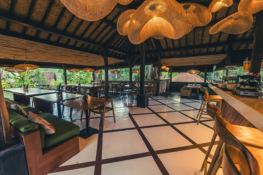 Lucidflow 100h of 300h ytt - Formazione Insegnanti di Yoga a Bali