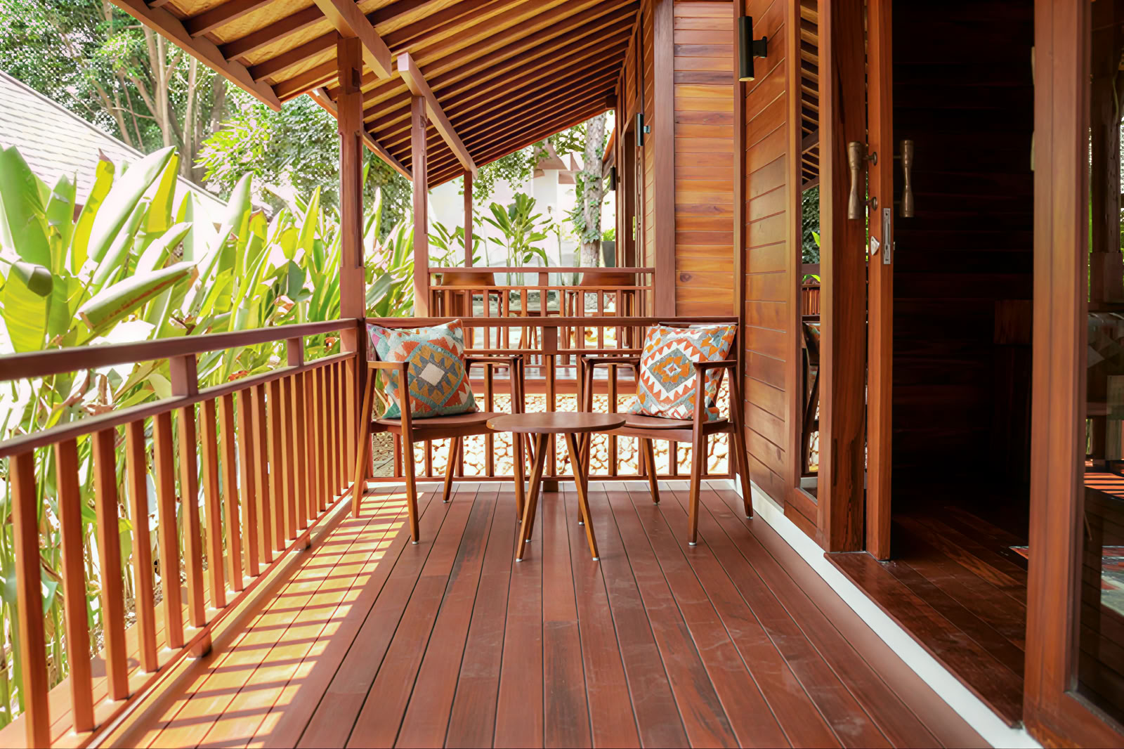 Lucidflow 100h of 300h ytt - Formazione Insegnanti di Yoga a Bali