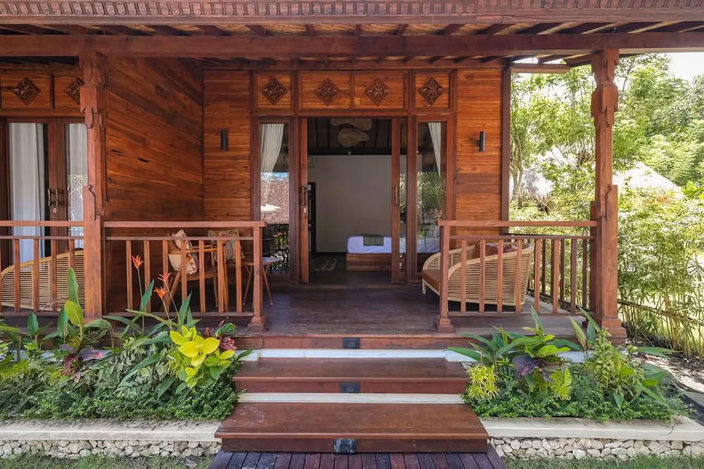 Lucidflow 100h of 300h ytt - Formazione Insegnanti di Yoga a Bali