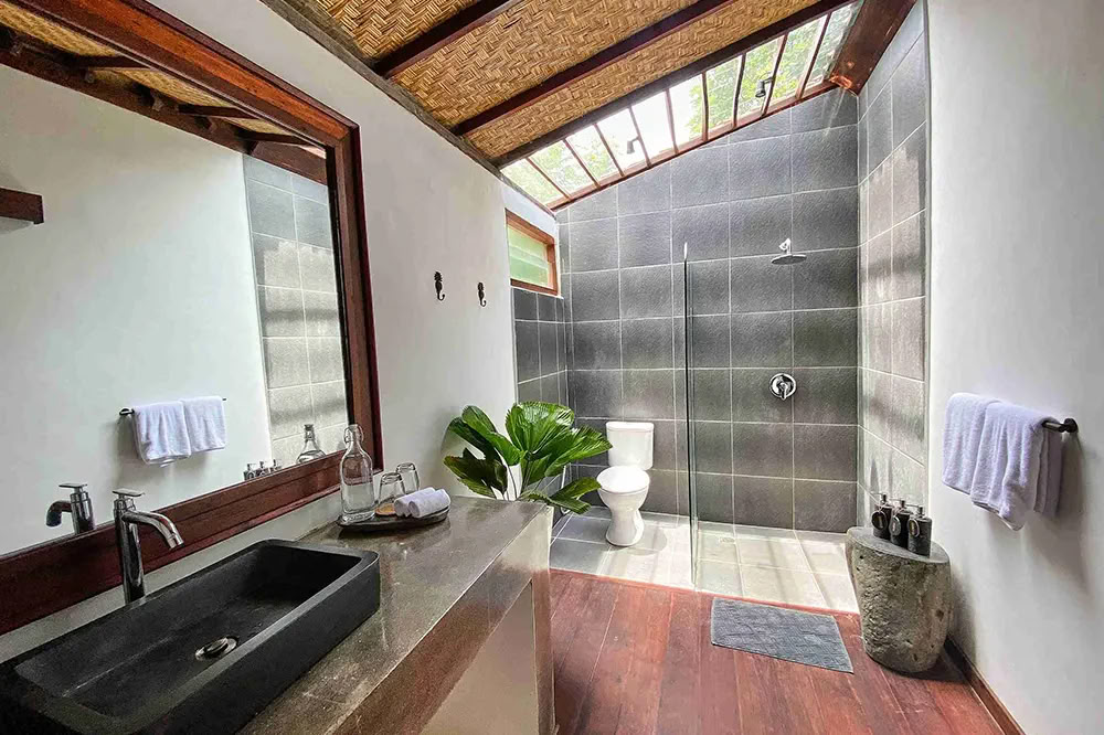 Lucidflow 100h of 300h ytt - Formazione Insegnanti di Yoga a Bali