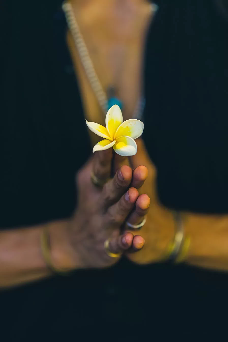 Lucidflow 100h of 300h ytt - Formazione Insegnanti di Yoga a Bali