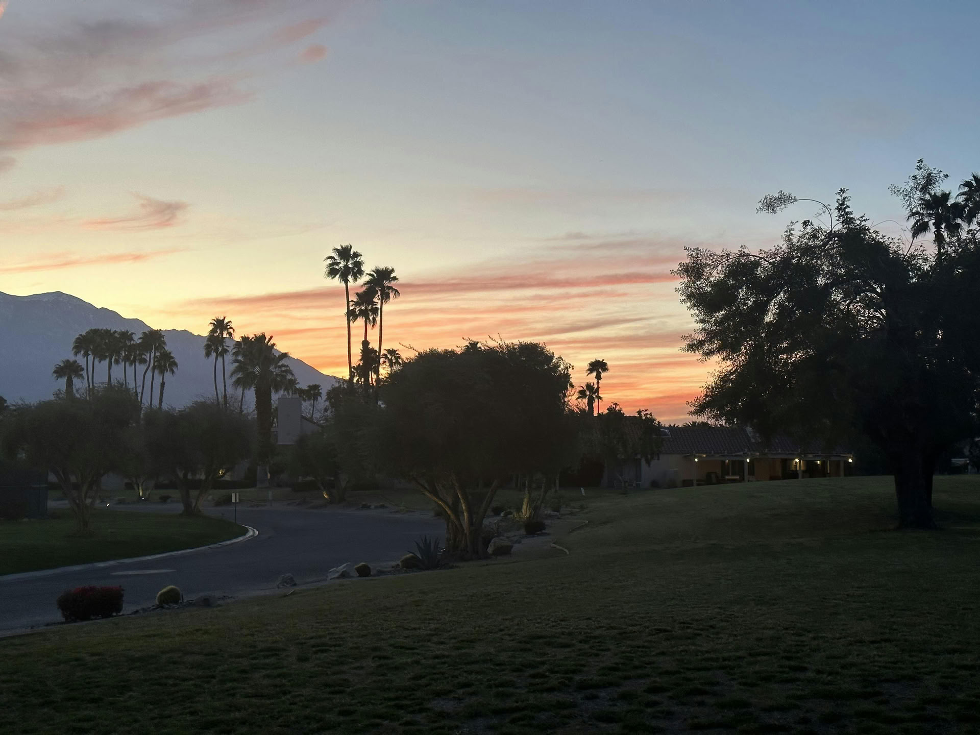 Esperienza di Breathwork di guarigione nel deserto - Palm Springs