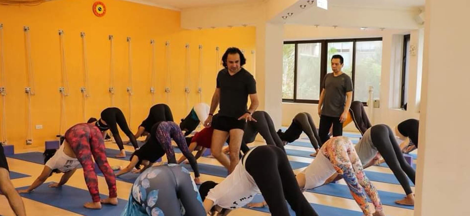 Yoga Ritiro Course by Om Yoga Rishikesh