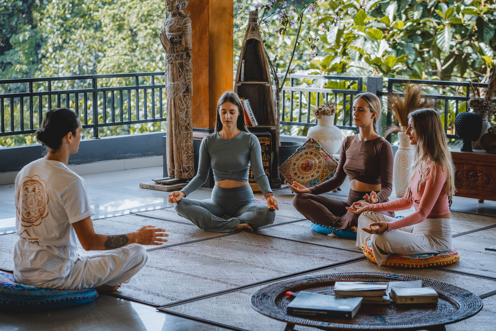 200 ore di formazione insegnanti di yoga a Bali, Amertham