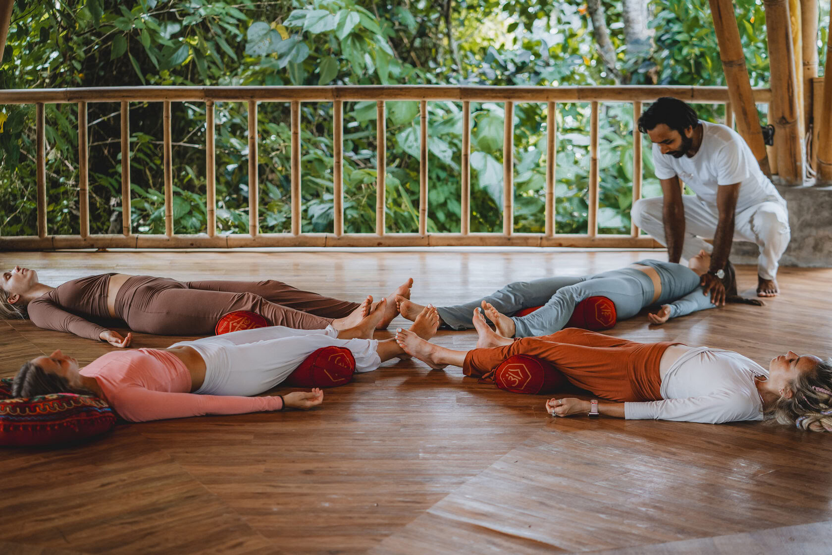 200 ore di formazione insegnanti di yoga a Bali, Amertham