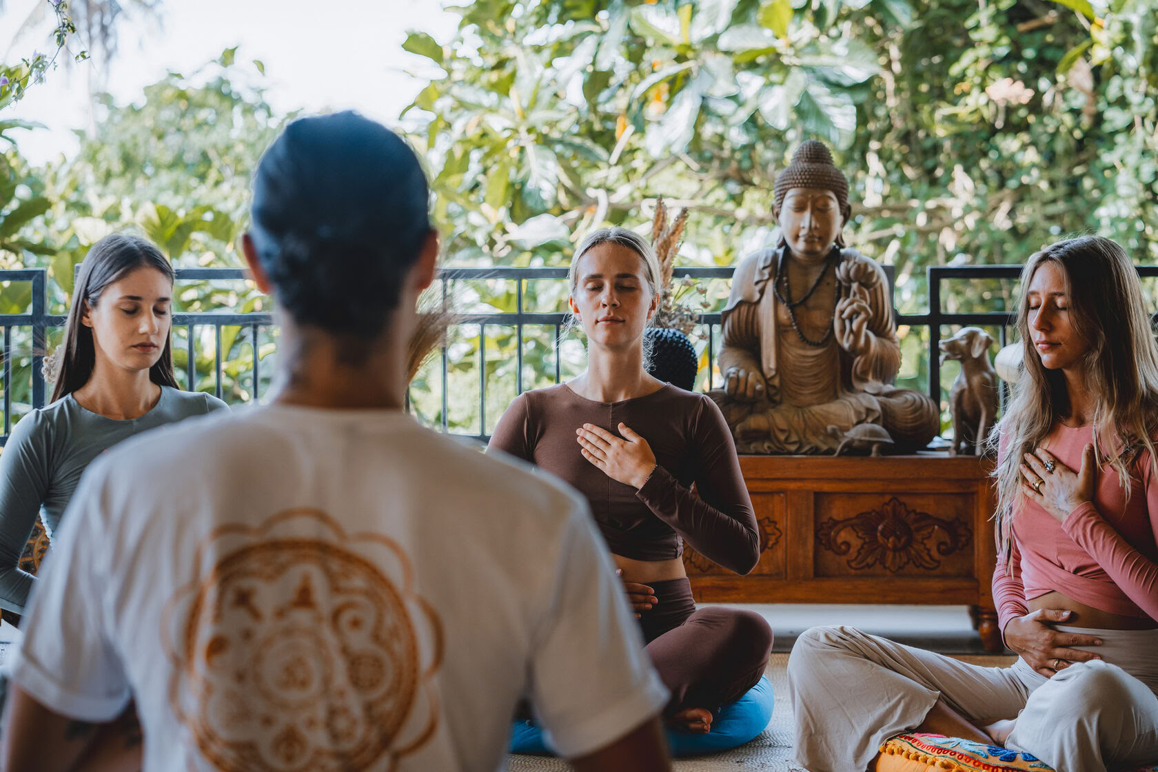 200 ore di formazione insegnanti di yoga a Bali, Amertham