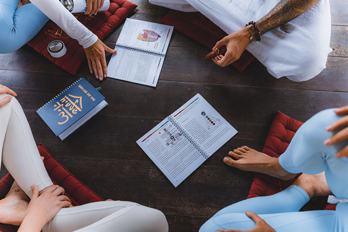 200 ore di formazione insegnanti di yoga a Bali, Amertham