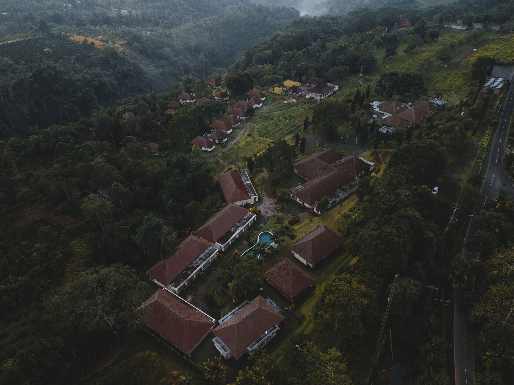 300 ore di formazione per insegnanti di Yoga – 24 ago. – 19 set. 2026