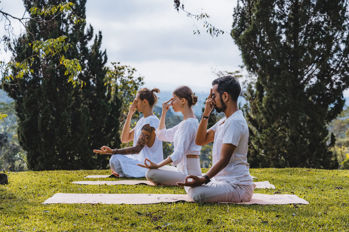 300 ore di formazione per insegnanti di Yoga – 24 ago. – 19 set. 2026