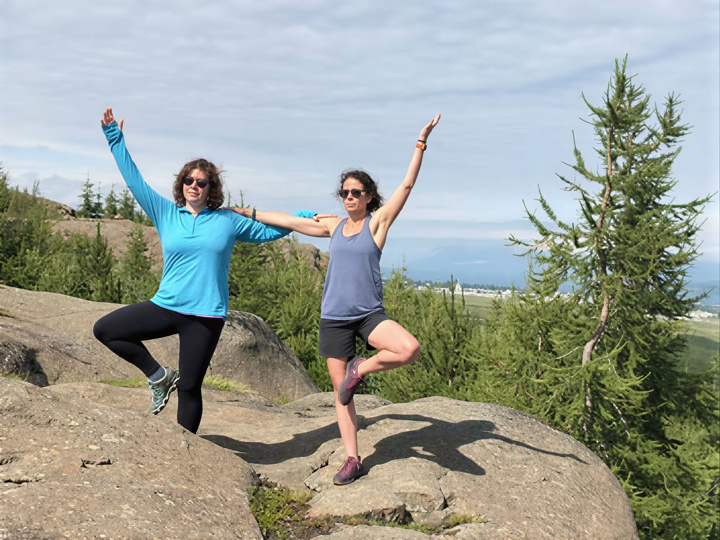 Yoga & Hike Ritiro del Sole di Mezzanotte in Islanda – Date 2026