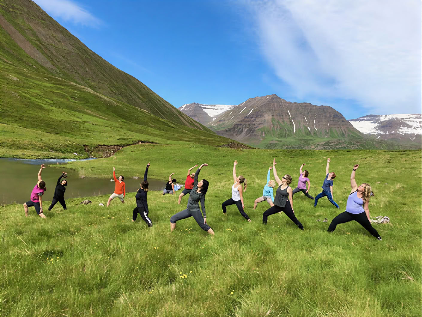 Yoga & Hike Ritiro del Sole di Mezzanotte in Islanda – Date 2026