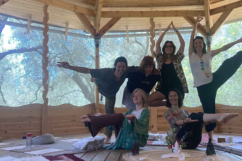 4 Giorni Yoga & Creatività: L'Arte del Riposo