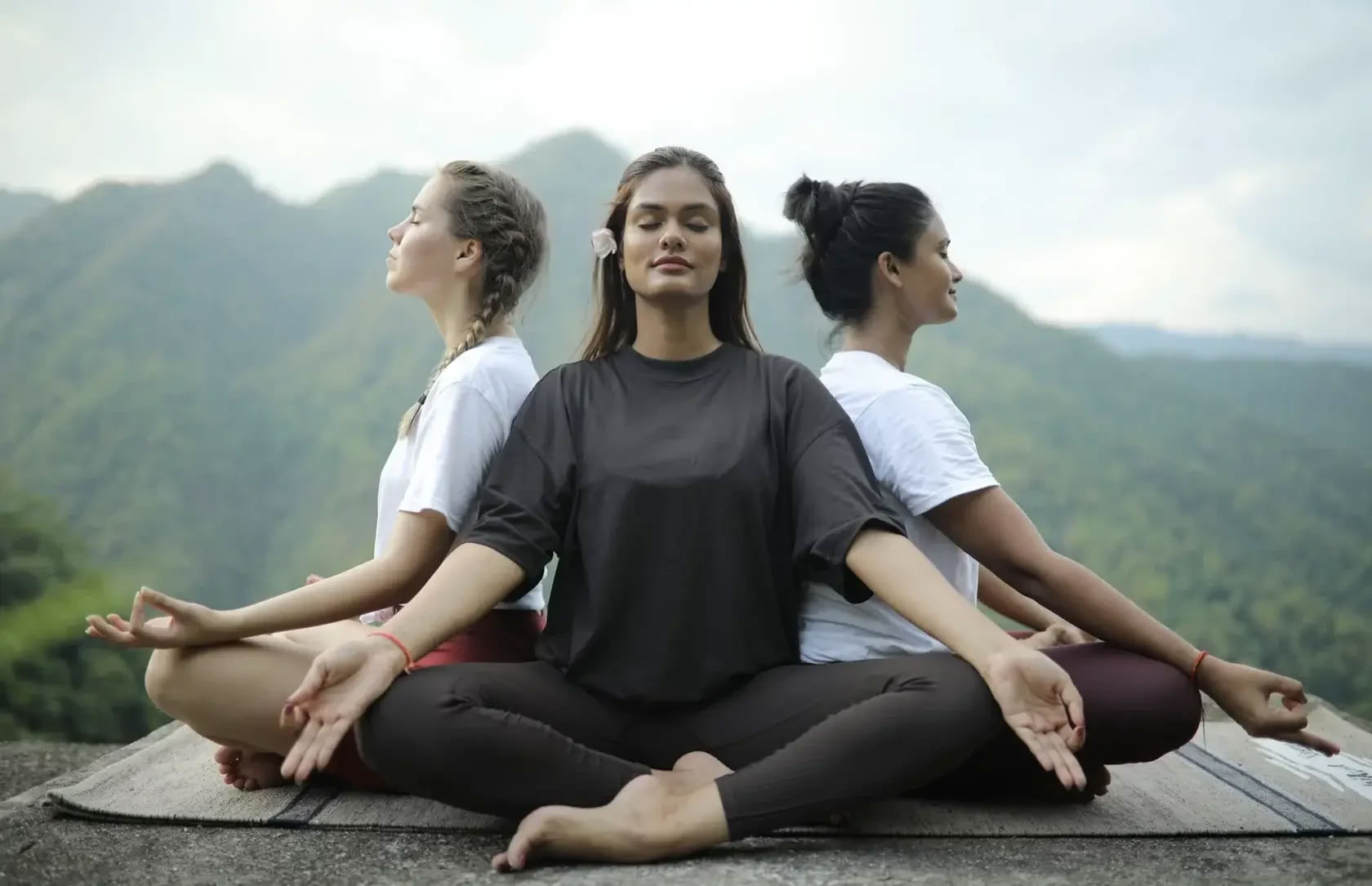 300 Hour Yoga Teacher Training a Rishikesh – 28 Nov - 27 Dic 2026