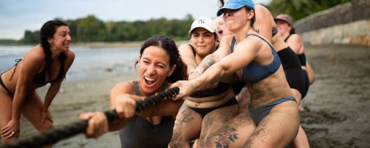 Salty Ritiri: Surf, Sweat e Flow in Costa Rica