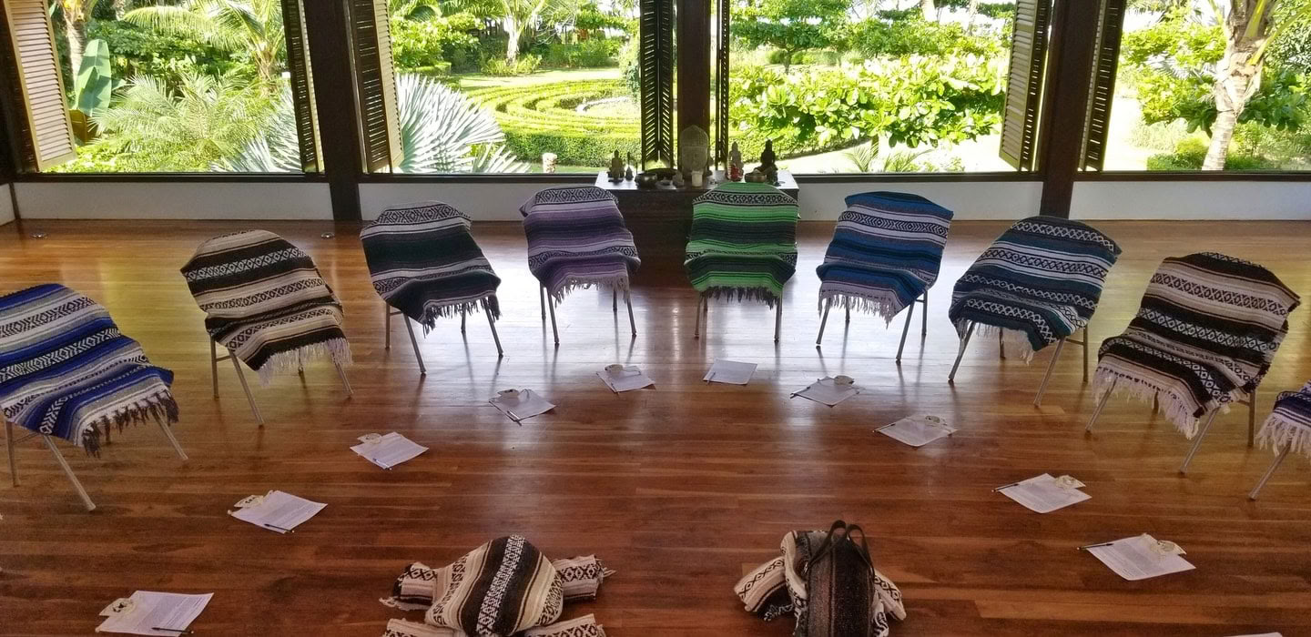 Ritiro con psilocibina per la guarigione della relazione e la trasformazione personale